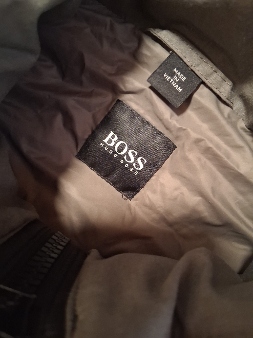 Hugo Boss Two-Tone Gray and Black Quilted Hooded Jacket - Picture 4 of 10